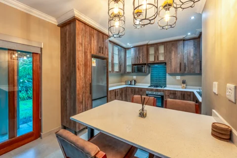 Family Villa | Bushbaby Valley Lodge