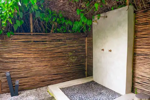 Honeymoon Suite | Bushbaby Valley Lodge