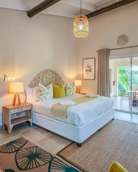 Honeymoon Suite | Bushbaby Valley Lodge