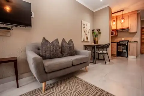 Mangoose Double/Twin Room | Bushbaby Valley Lodge