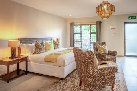 Porcupine Deluxe Room | Bushbaby Valley Lodge