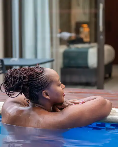 Bushbaby Valley Lodge