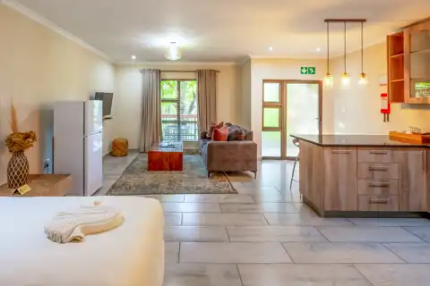 Springhare Family Room | Bushbaby Valley Lodge